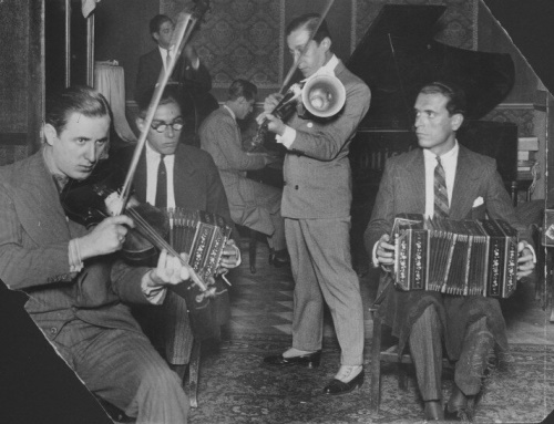 Julio De Caro et son sexteto tipica